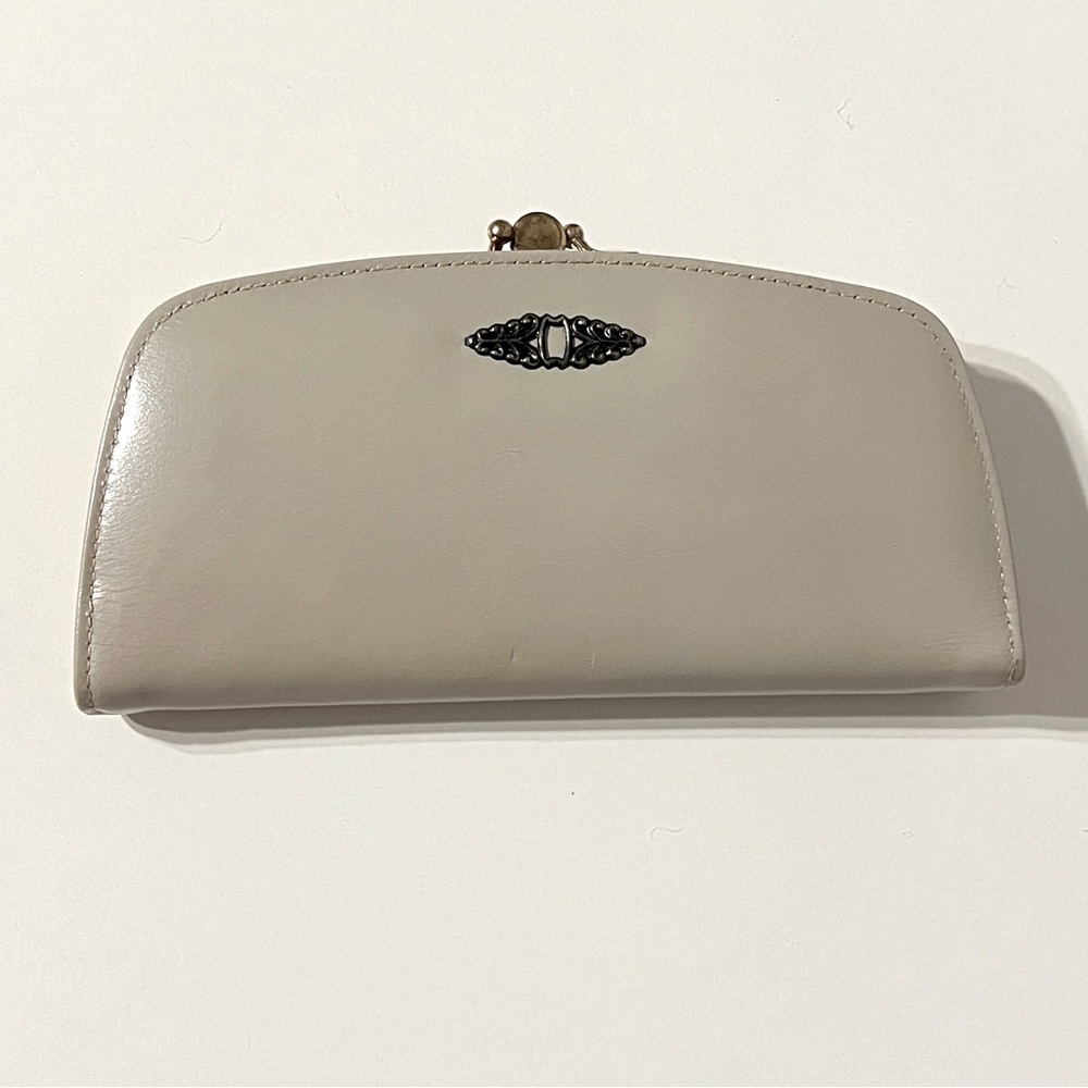 Unique Vintage Admiral Artisans Leather Women's Comparable Bifold Wallet